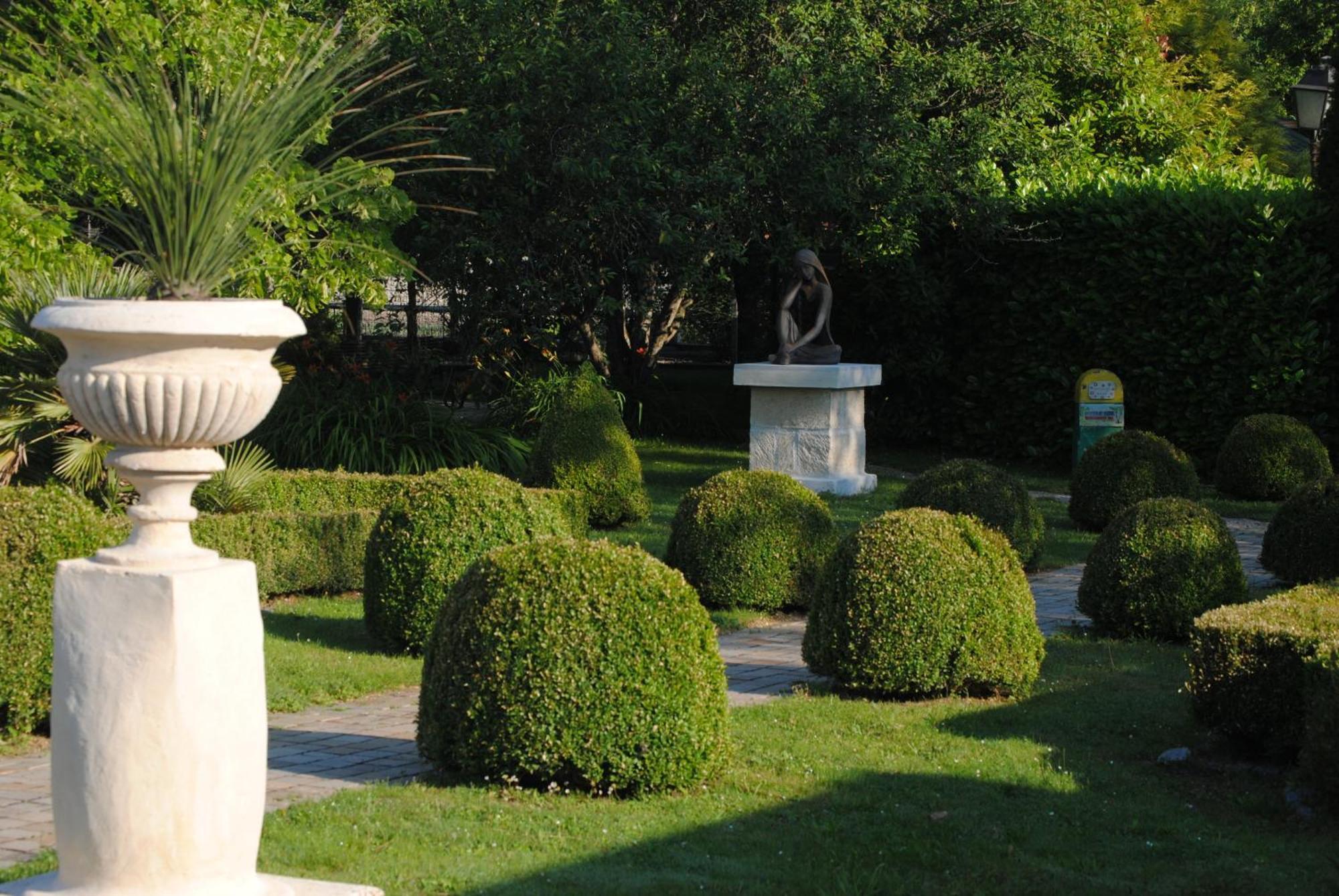Les Insolites Du Grand Logis Marchais  Kültér fotó