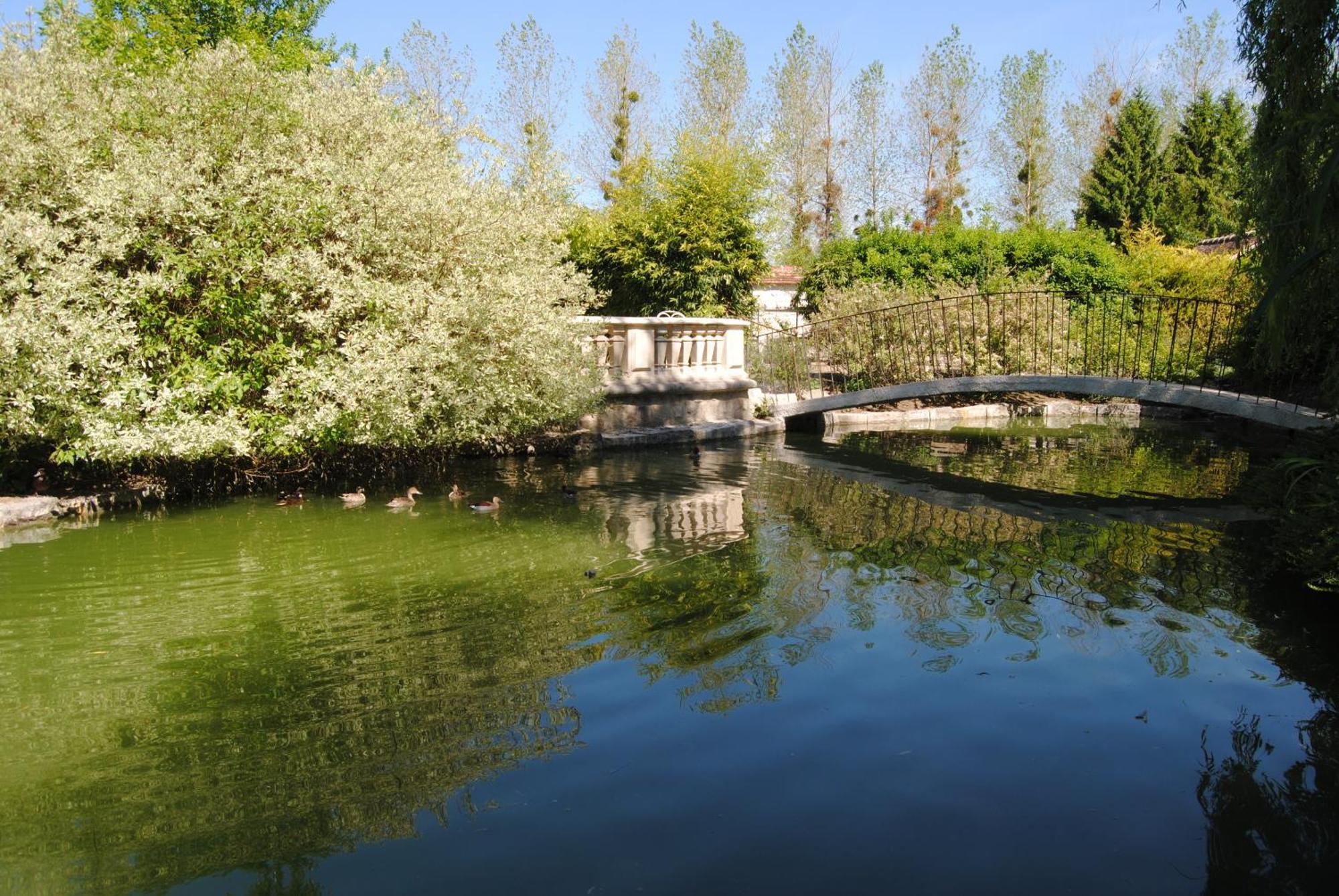 Les Insolites Du Grand Logis Marchais  Kültér fotó